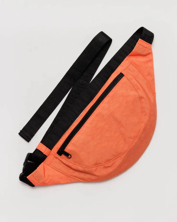 BAGGU Crescent Fanny Pack