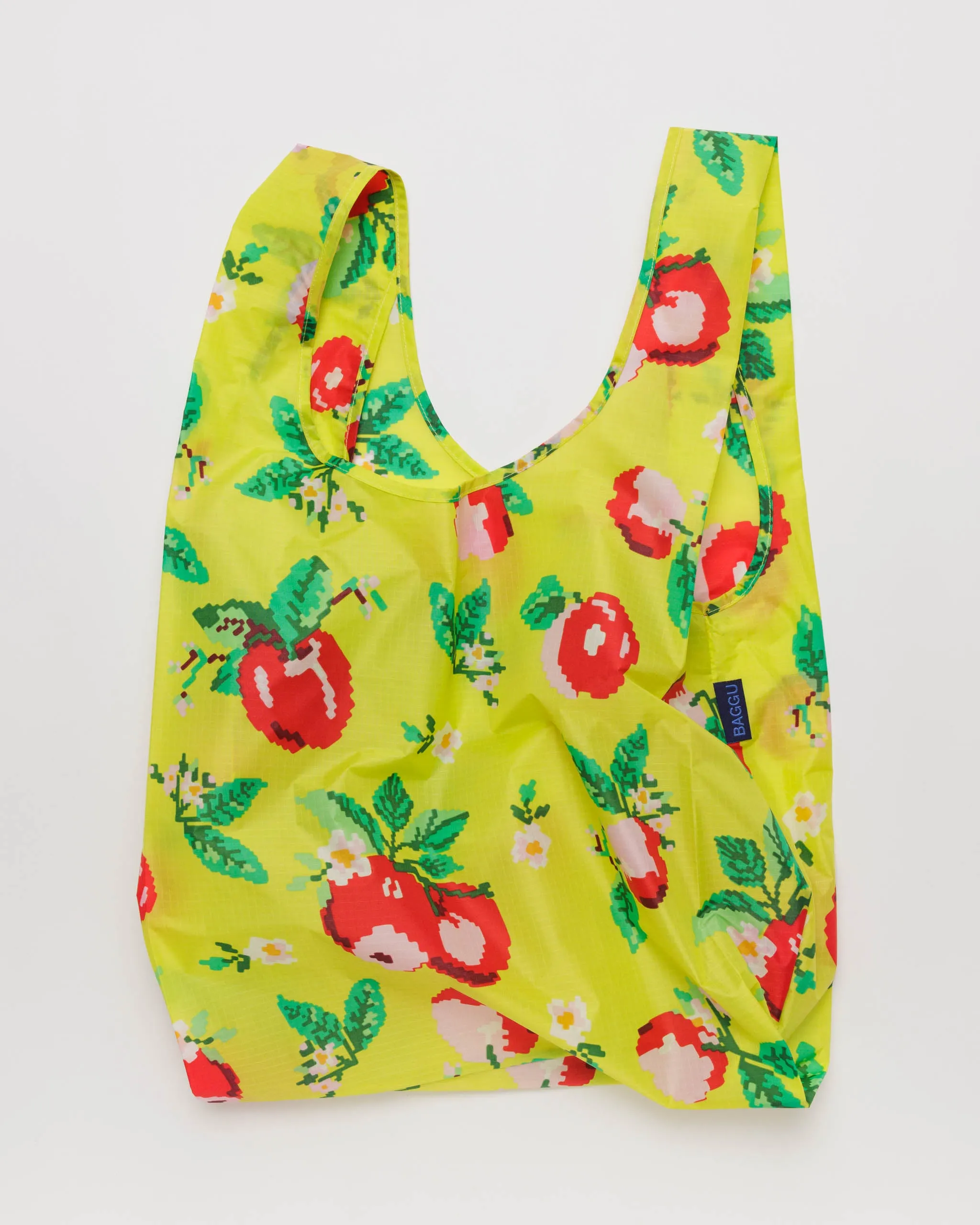 Baggu Standard Shopper - Needlepoint Apple