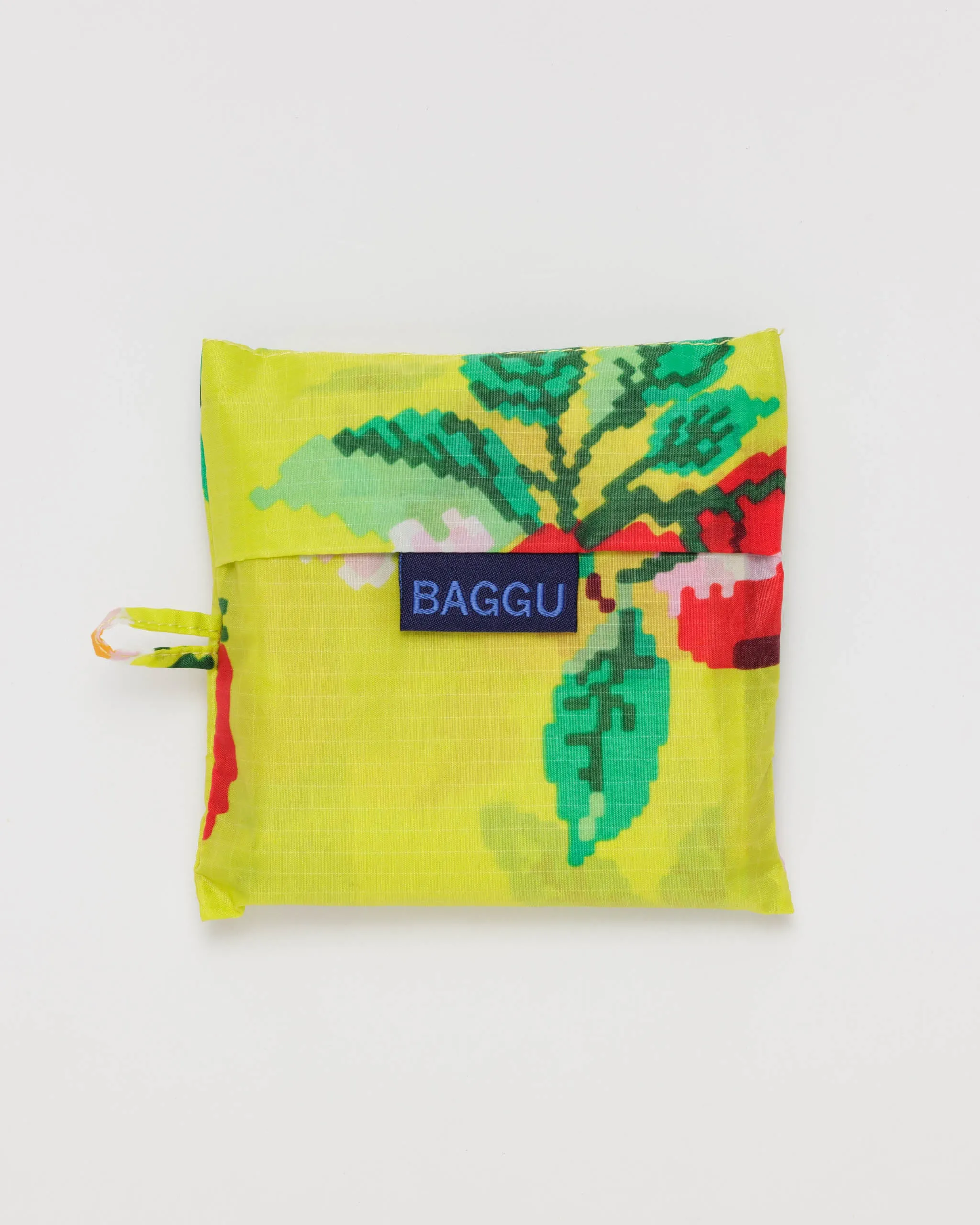 Baggu Standard Shopper - Needlepoint Apple