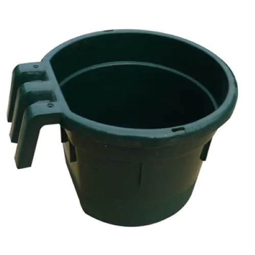 Master Rancher MR8QP/HFB-DRKGRN 8-Quart Poly Livestock Hanging Feed Bucket - Quantity of 8