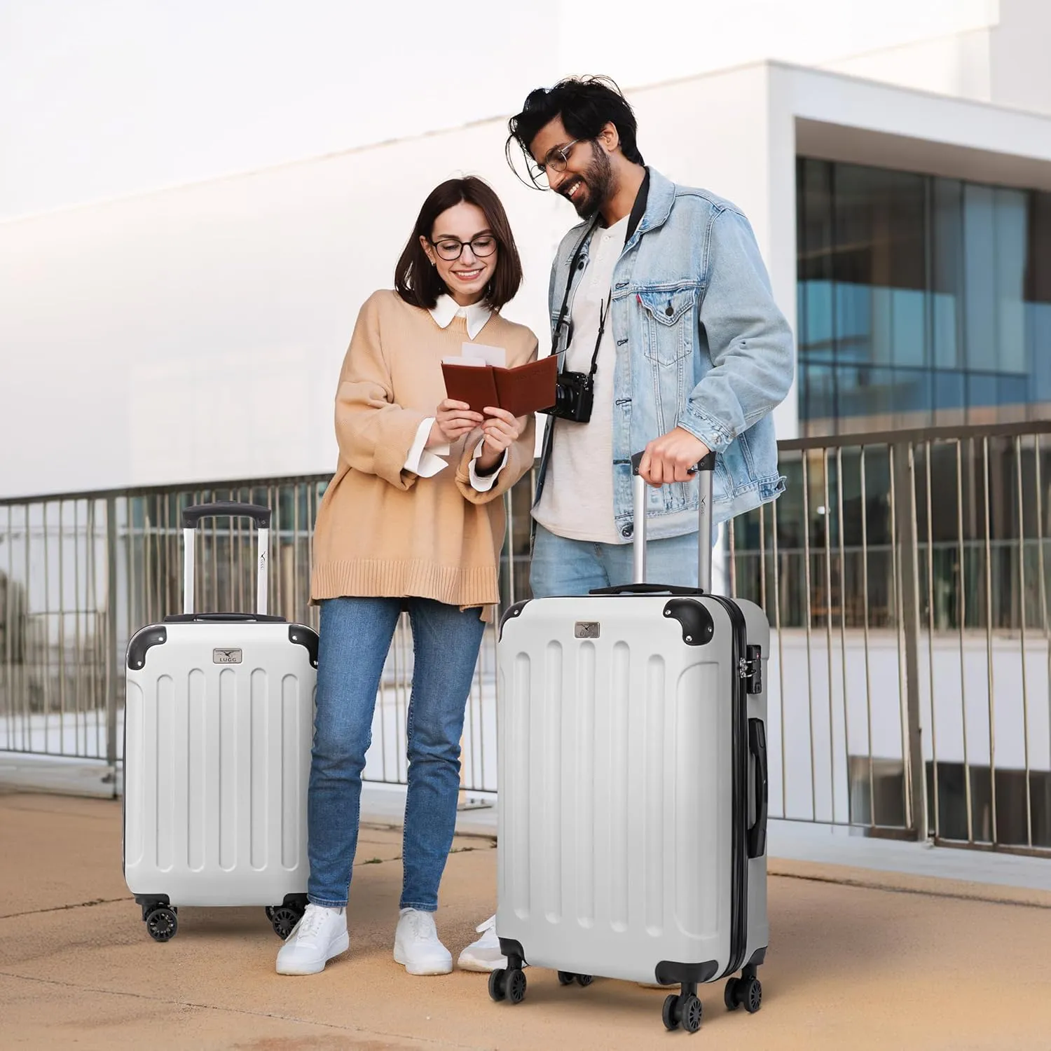 Skywander 2pc 20in & 24in Suitcase - White