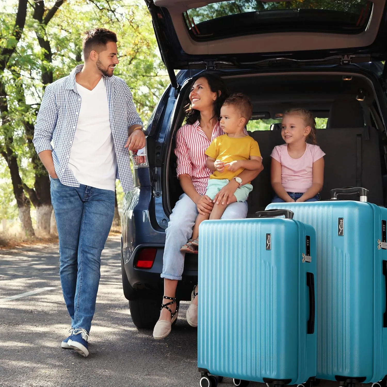 Vacay 3pc Suitcase Set in Light Blue